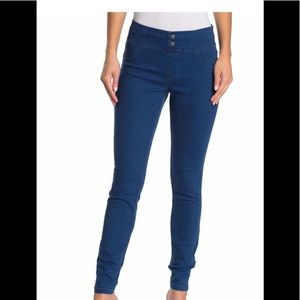 NWT! Hue Classic Smooth Leggings